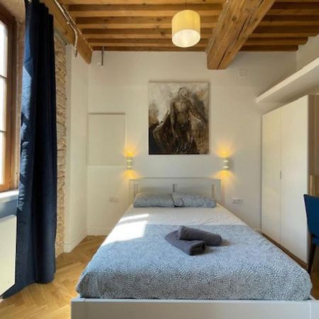 Le Petit St Pierre Charmant 2 Pers Valmy Lyon Buitenkant foto